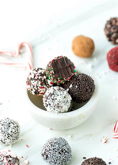 dark-chocolate-peppermint-truffles image