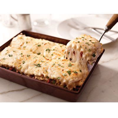 creamy-white-chicken-and-artichoke-lasagna image