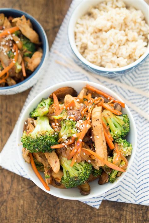 easy-chicken-stir-fry-30-minute-meal-chef-savvy image