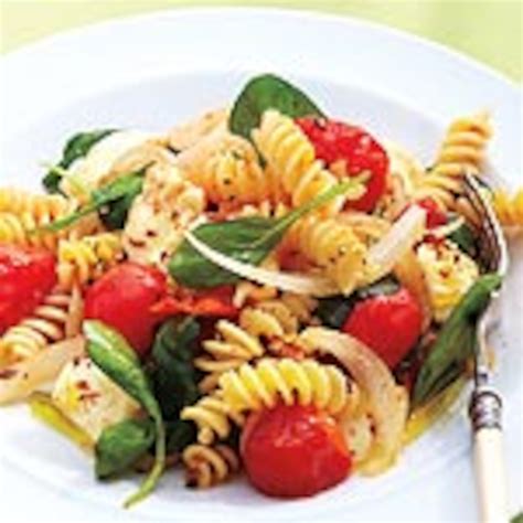 spinach-tomato-and-bocconcini-pasta-toss-canadian image