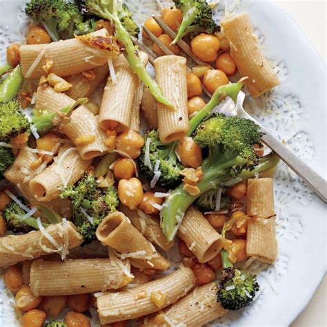 the-best-way-to-cook-and-serve-whole-wheat-pasta image