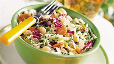 crunchy-cabbage-and-chickpea-salad image