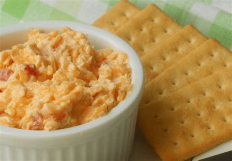 10-pimiento-cheese-recipes-that-are-impossible-to-resist image
