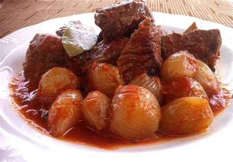 beef-stifado-recipe-greek-beef-stew-my image