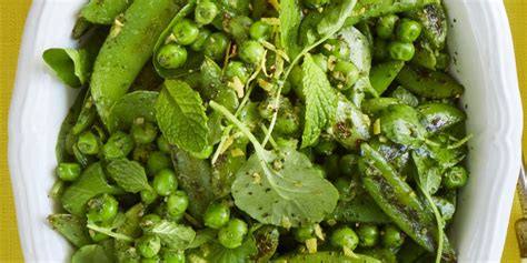 how-to-make-blistered-pea-salad-with-mint-pesto image