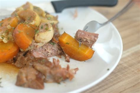 slow-cooker-steak-veggies-mommy-hates-cooking image