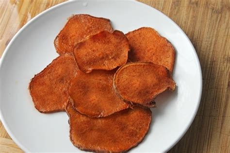 cinnamon-sugar-sweet-potato-chips image