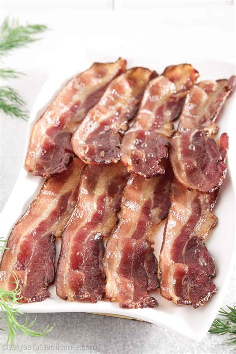 how-to-make-perfect-quick-and-easy-oven-broiled-bacon image
