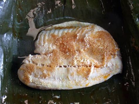 recipe-fish-steamed-in-banana-leaves-kitchn image