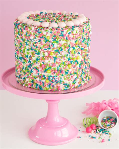 covering-a-sprinkle-cake-how-many-sprinkles-do-i image