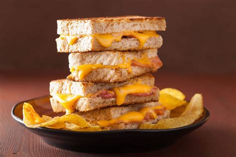 bacon-apple-and-cheddar-melt-readers-digest-canada image