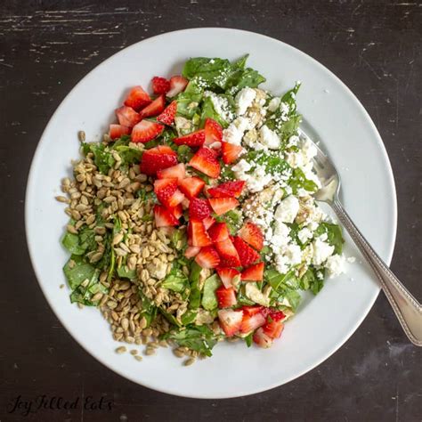 baby-spinach-salad-with-strawberries-feta-low-carb image
