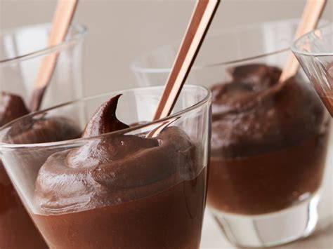 chocolate-and-avocado-mousse-gordon-ramsay image