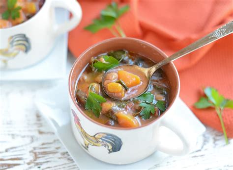 slow-cooker-autumn-minestrone-soup-real-food image