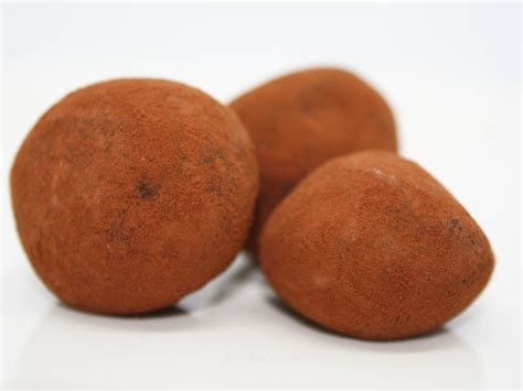how-to-make-vegan-water-ganache-chocolate-truffles image