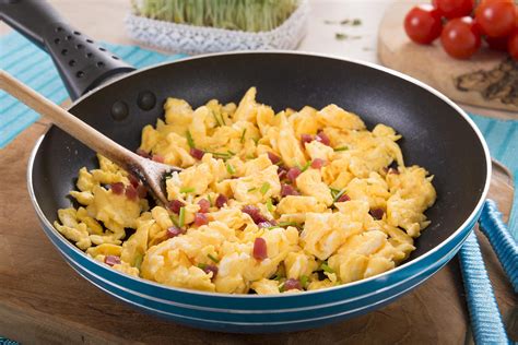 scrambled-eggs-with-bacon-recipe-the image