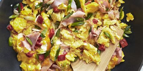how-to-make-pimiento-cheese-and-ham-scramble image