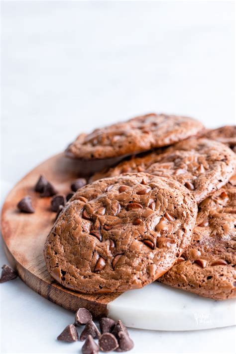 flourless-chocolate-cookies-6-ingredients-what-the-fork image