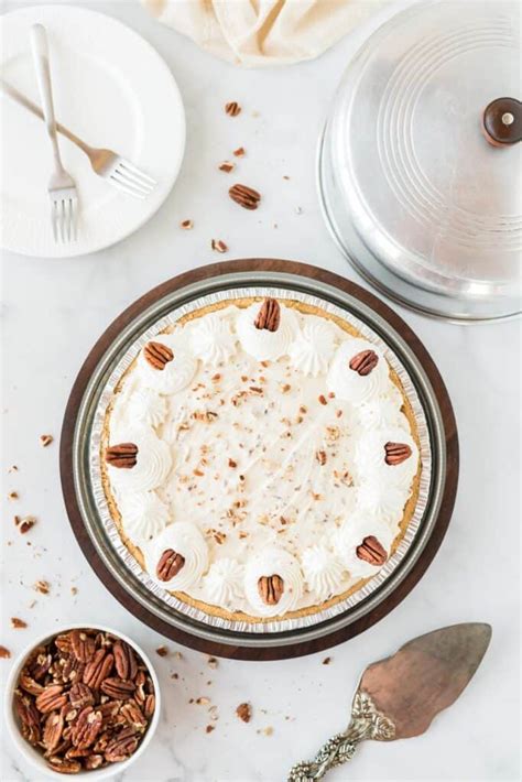 pecan-cream-pie-with-graham-crust-build-your-bite image