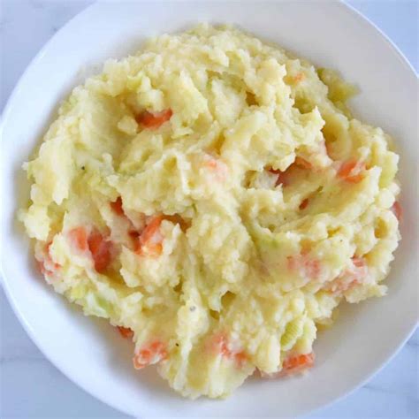 stoemp-belgian-mashed-potatoes-with-vegetables image