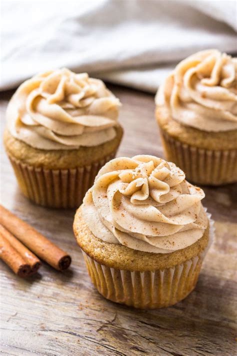 spice-cake-cupcakes-with-cinnamon-cream-cheese image