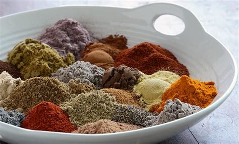 moroccan-ras-el-hanout-spice-mix-honest-cooking image