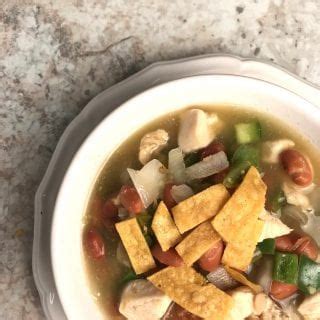 southwest-white-bean-and-chicken-chili-meal image