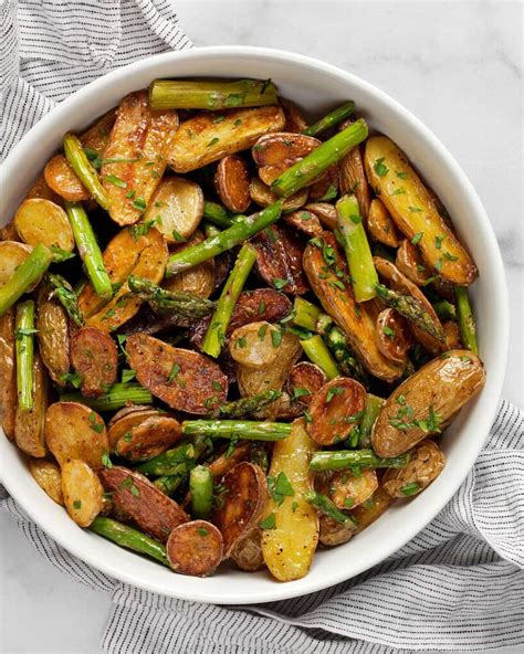 roasted-asparagus-potato-salad-last-ingredient image