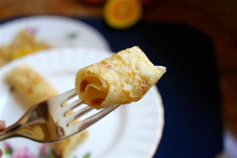 traditional-british-shrove-tuesday-pancakes image