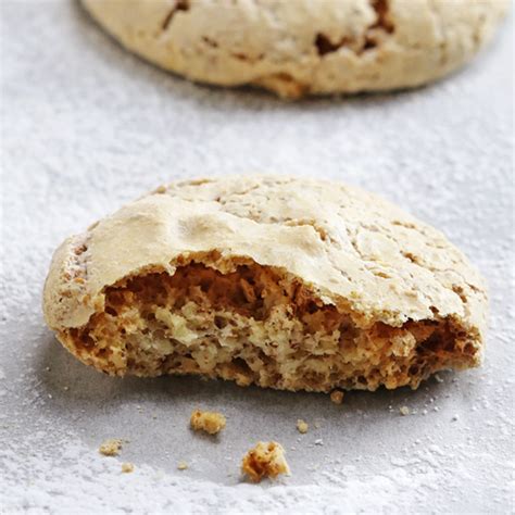 amaretti-italian-almond-cookies-kitchen-nostalgia image