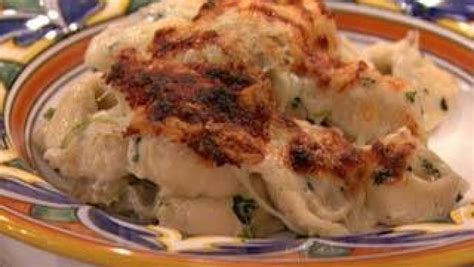 spinach-and-artichoke-tortellini-bake-recipe-rachael image