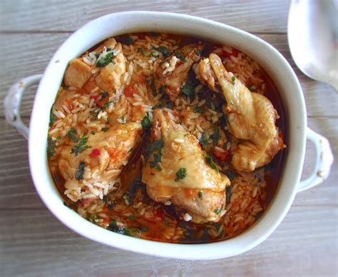 stewed-chicken-with-rice-food-from-portugal image