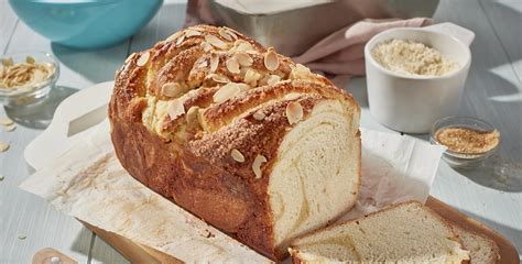 robinhood-sweet-almond-swirl-bread image