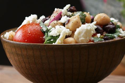 this-chickpea-and-black-bean-salad-is-what-your-body image