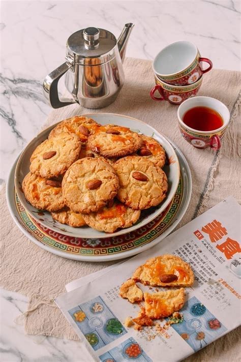 old-fashioned-chinese-almond-cookies-the-woks-of image