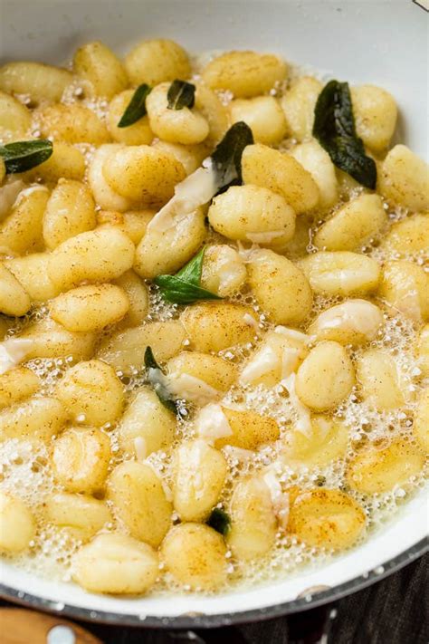 10-minute-brown-butter-sage-gnocchi-oh-sweet-basil image