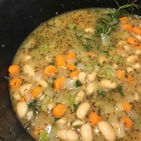 white-beans-provencal-recipe-clean image