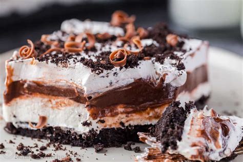 chocolate-lasagna-no-bake-dessert image