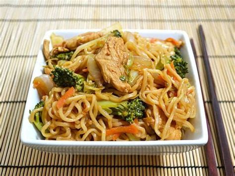 homemade-chicken-yakisoba-step-by-step-photos image