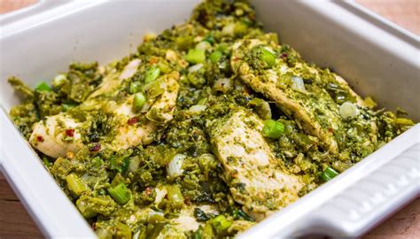 murgh-hara-masala-green-chicken-the-splendid-table image