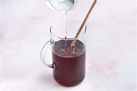 how-to-make-agua-de-jamaica-or-hibiscus-tea image