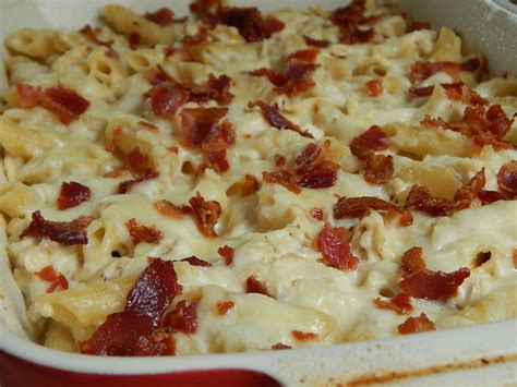 chicken-bacon-alfredo-pasta-bake-drizzle-me-skinny image