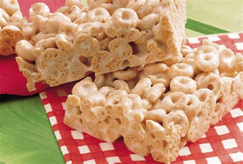 gluten-free-marshmallow-cereal-bars-recipes-cheerios image