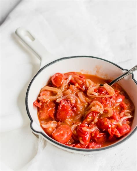 cherry-tomato-vinaigrette-saras-tiny-kitchen image