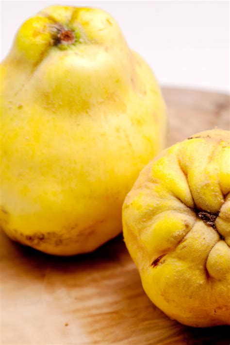 how-to-cook-quince-great-british-chefs image
