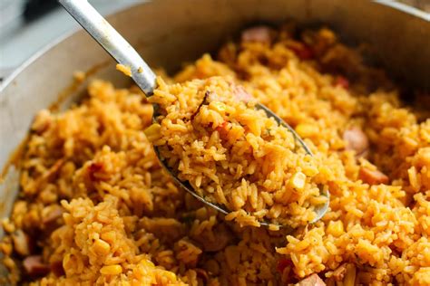 arroz-con-salchichas-rice-with-vienna-sausage image