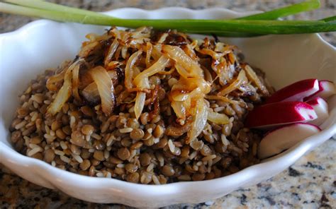 lentils-rice-and-caramelized-onions-mujadara-i image