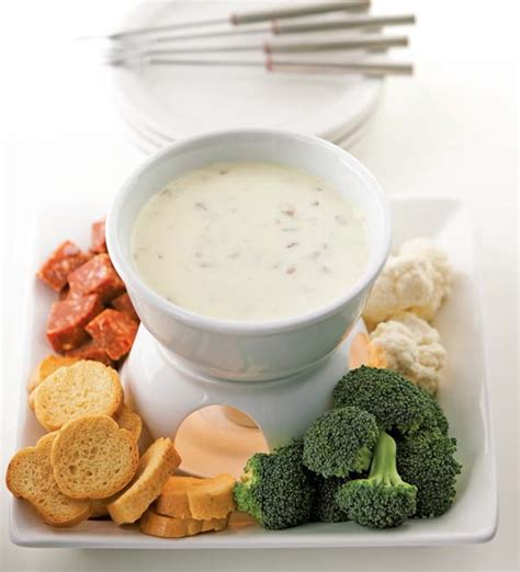 mozzarella-fondue-nicole-aloni-culinary-studio image