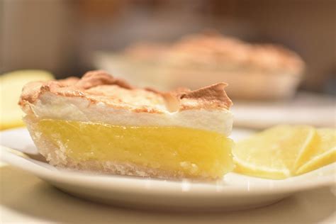 gluten-free-lemon-meringue-pie-my-gluten-free image