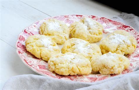 gooey-butter-cake-an-iconic-st-louis-dessert-in-cookie-form image